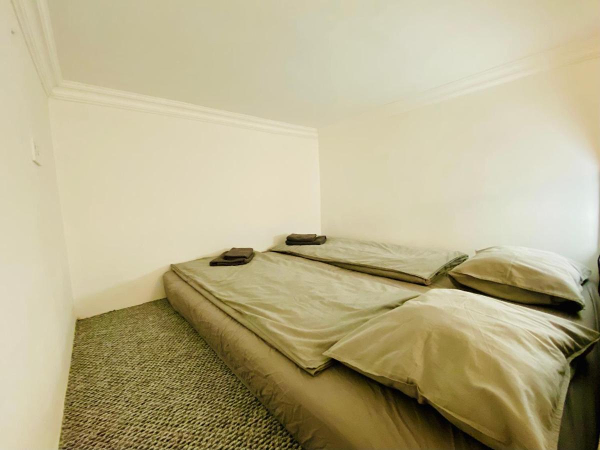 Spacious 4Br Oasis In Central Budapest - Bp Sky מראה חיצוני תמונה