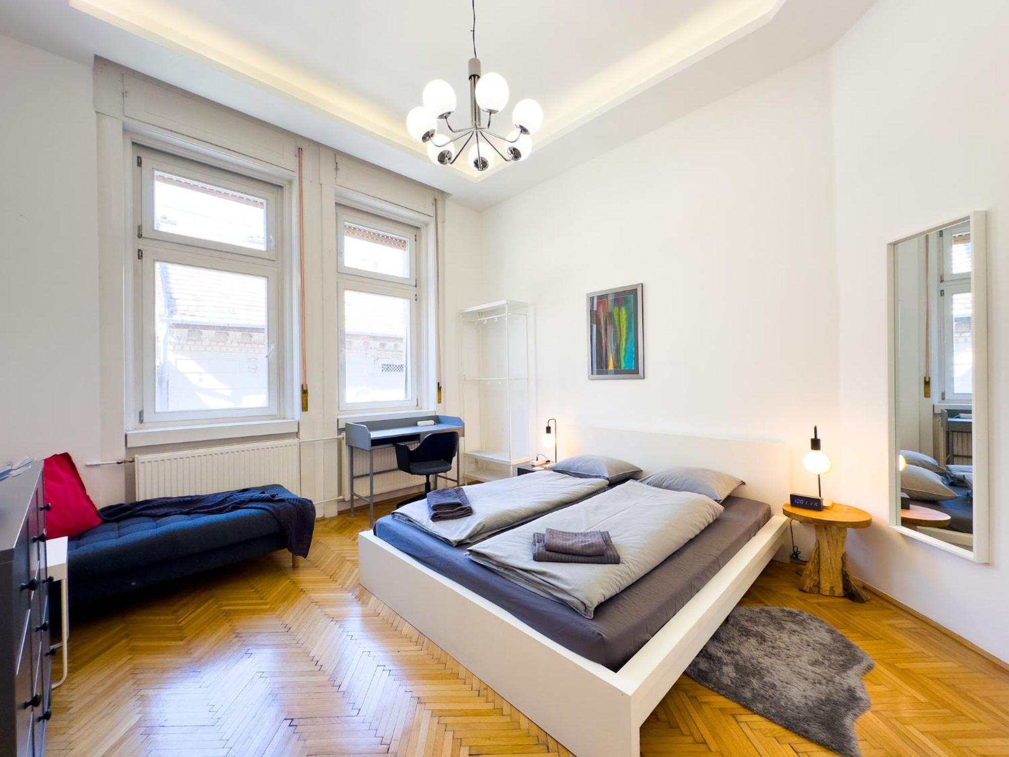 Spacious 4Br Oasis In Central Budapest - Bp Sky מראה חיצוני תמונה